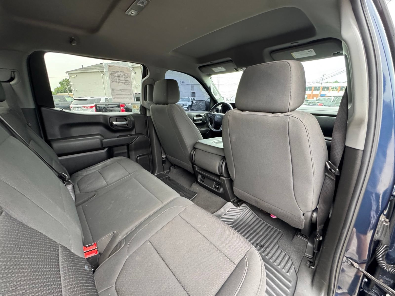 Used 2021 Chevrolet Silverado 1500 Custom Trail Boss AWD/4WD image 32