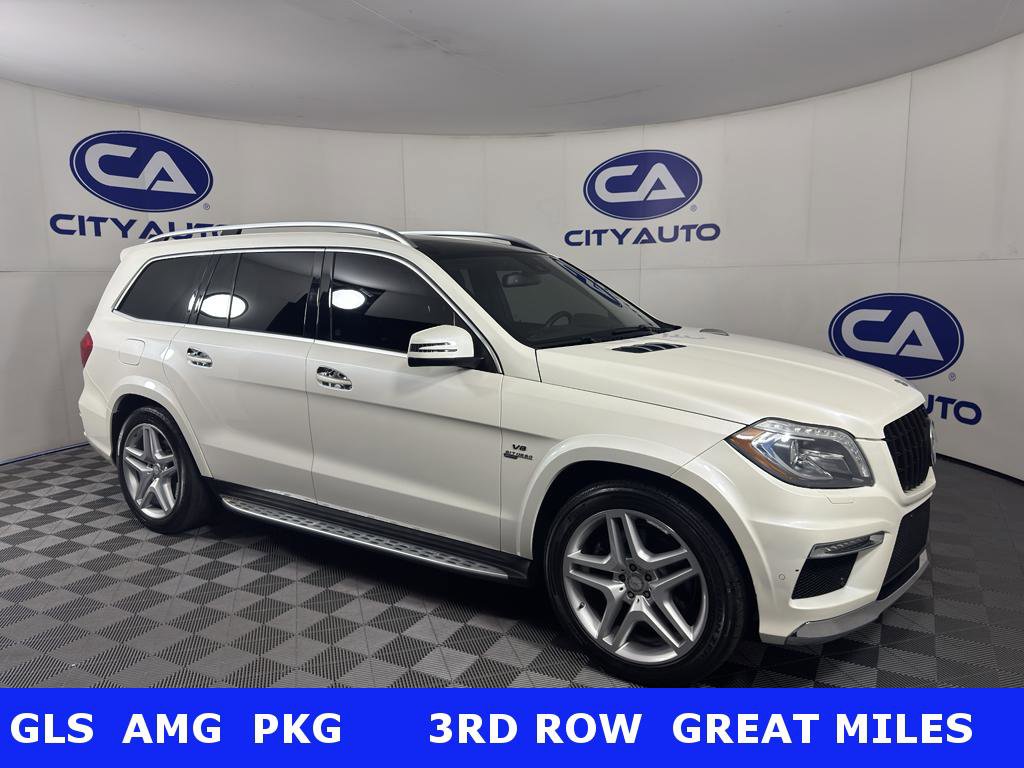 Used 2015 Mercedes-Benz GL 550 4MATIC image 1