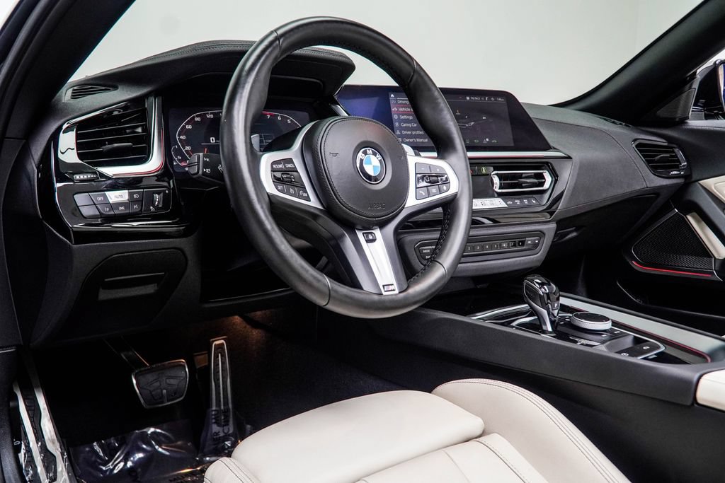 Used 2024 BMW Z4 M40i w/ Premium Package RWD image 23