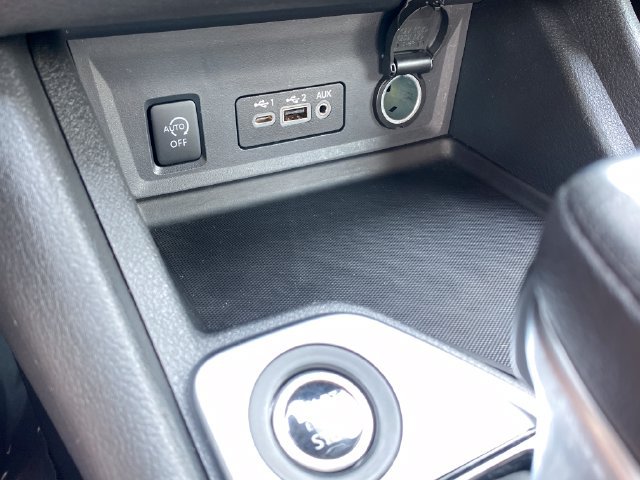 Used 2025 Nissan Sentra SV FWD image 18