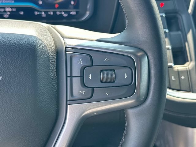 Used 2024 Chevrolet Suburban Z71 w/ Luxury Package AWD/4WD image 7