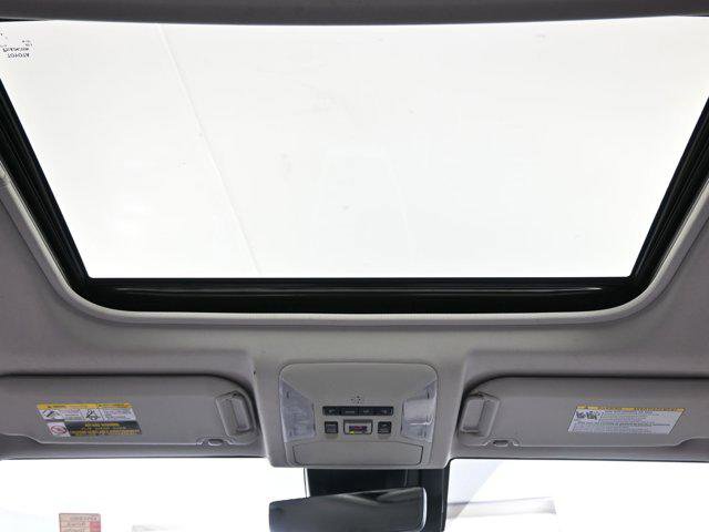 Used 2022 Toyota RAV4 Limited image 20