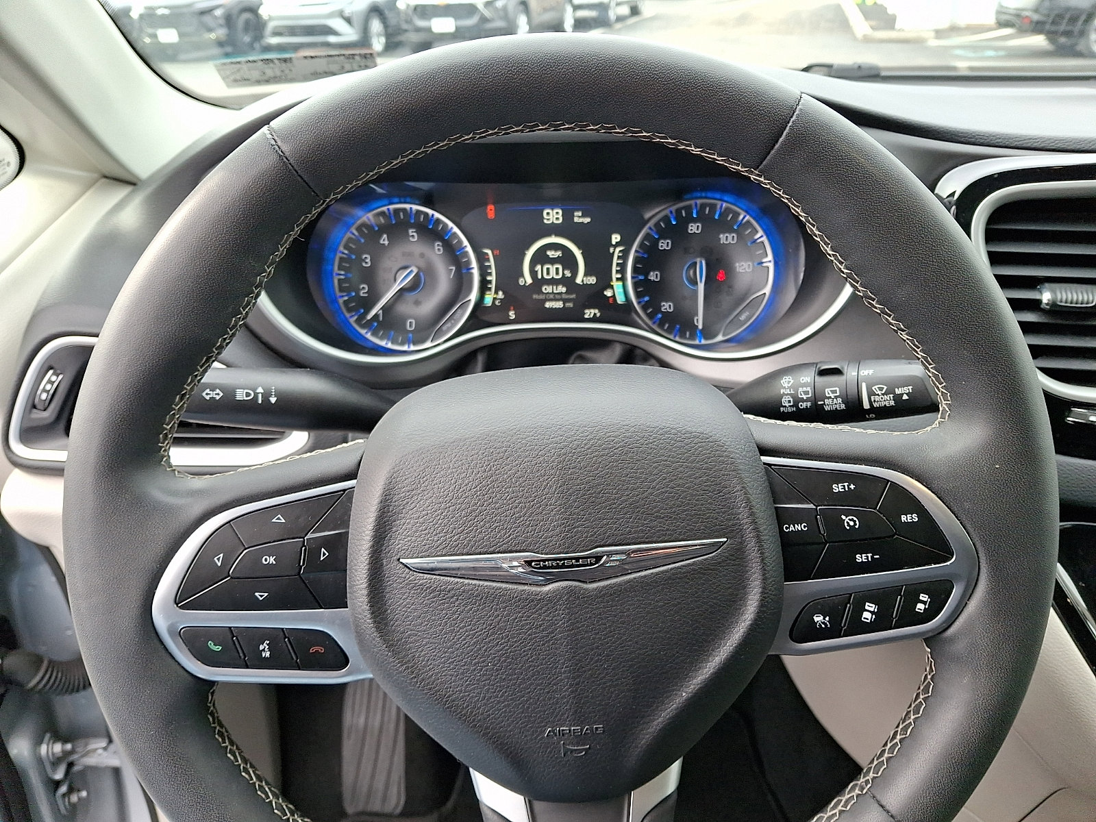 Used 2023 Chrysler Pacifica Touring-L image 21