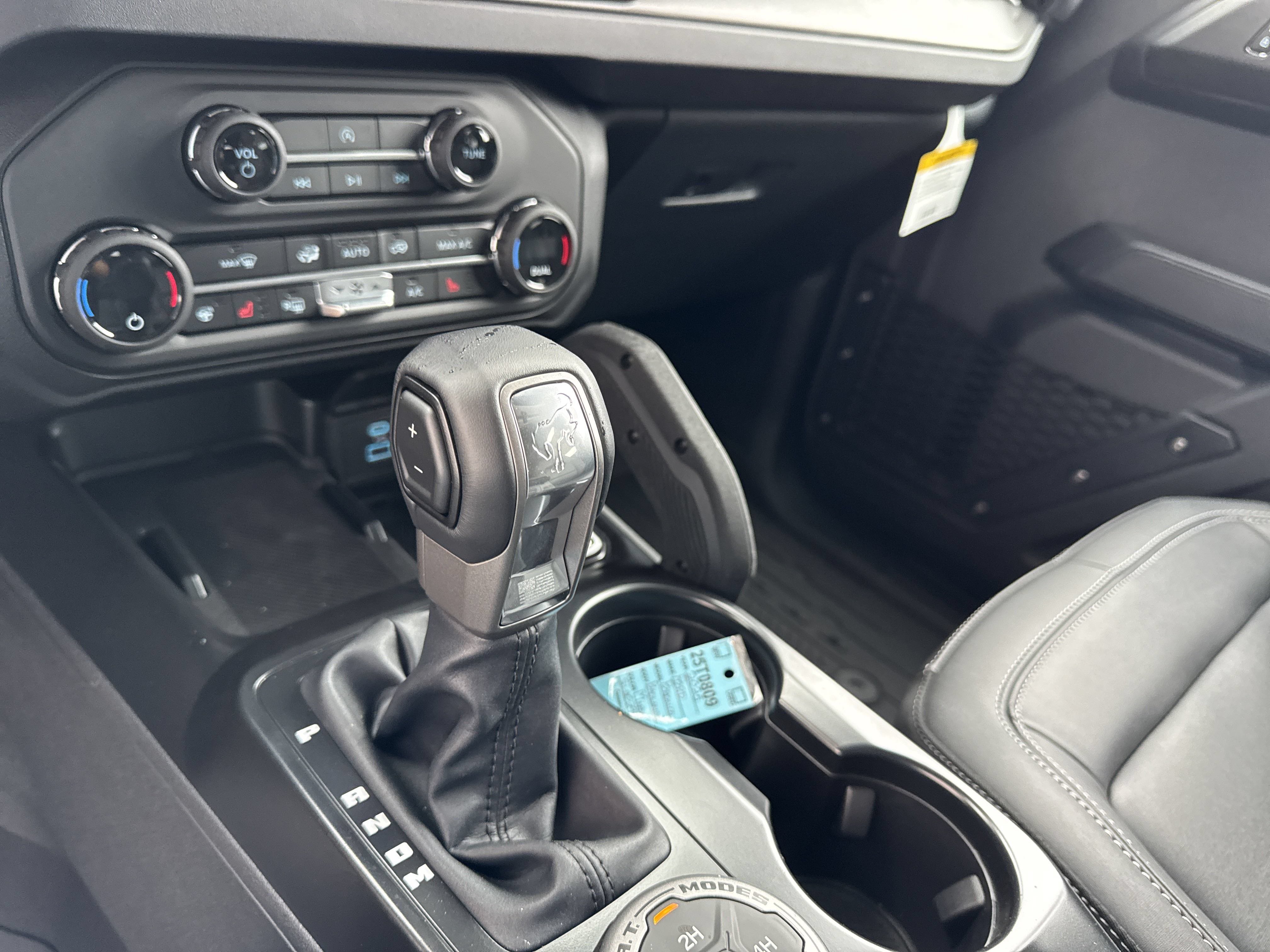 New 2025 Ford Bronco Badlands AWD/4WD image 32