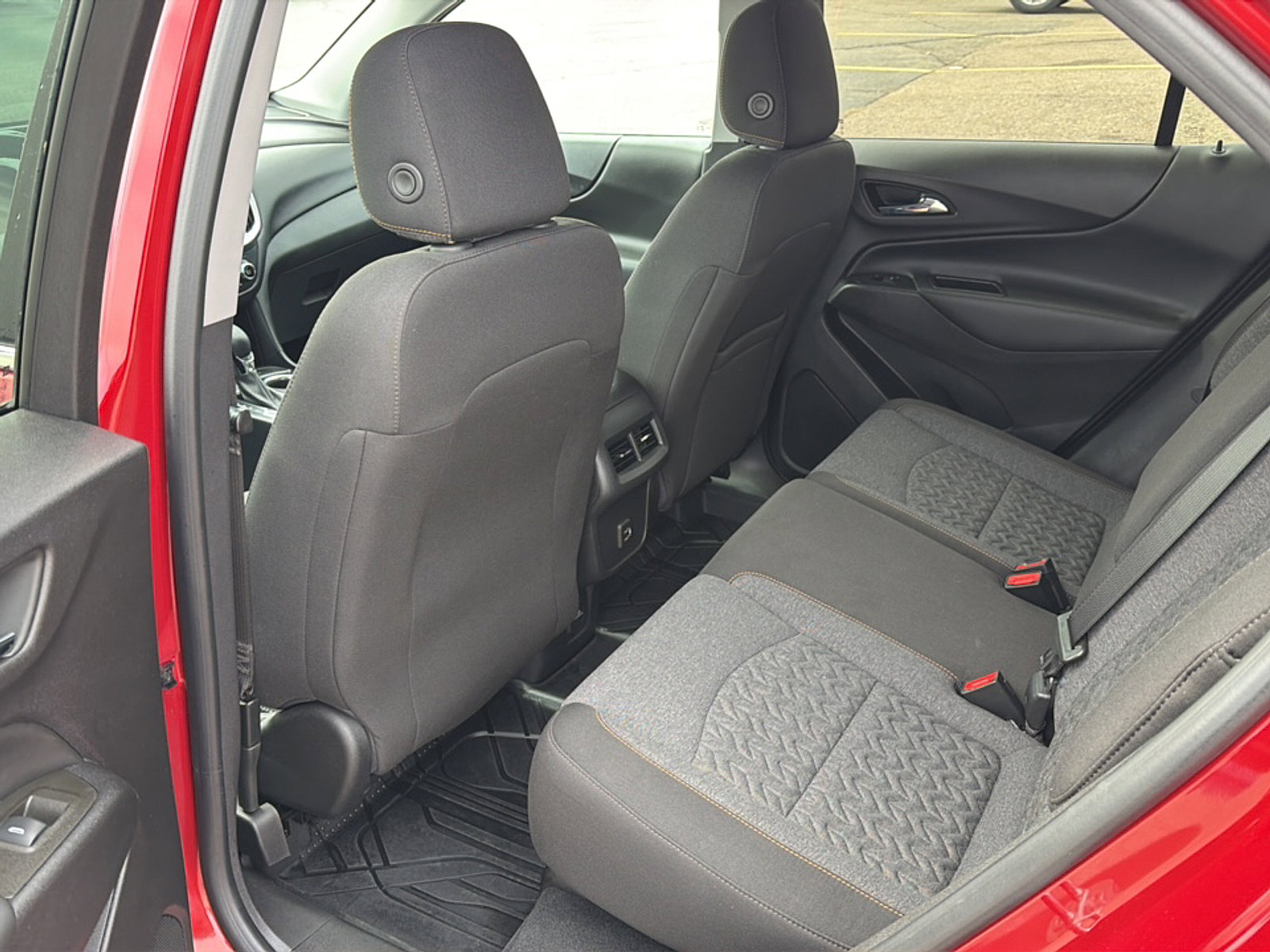 Used 2024 Chevrolet Equinox LT FWD image 15