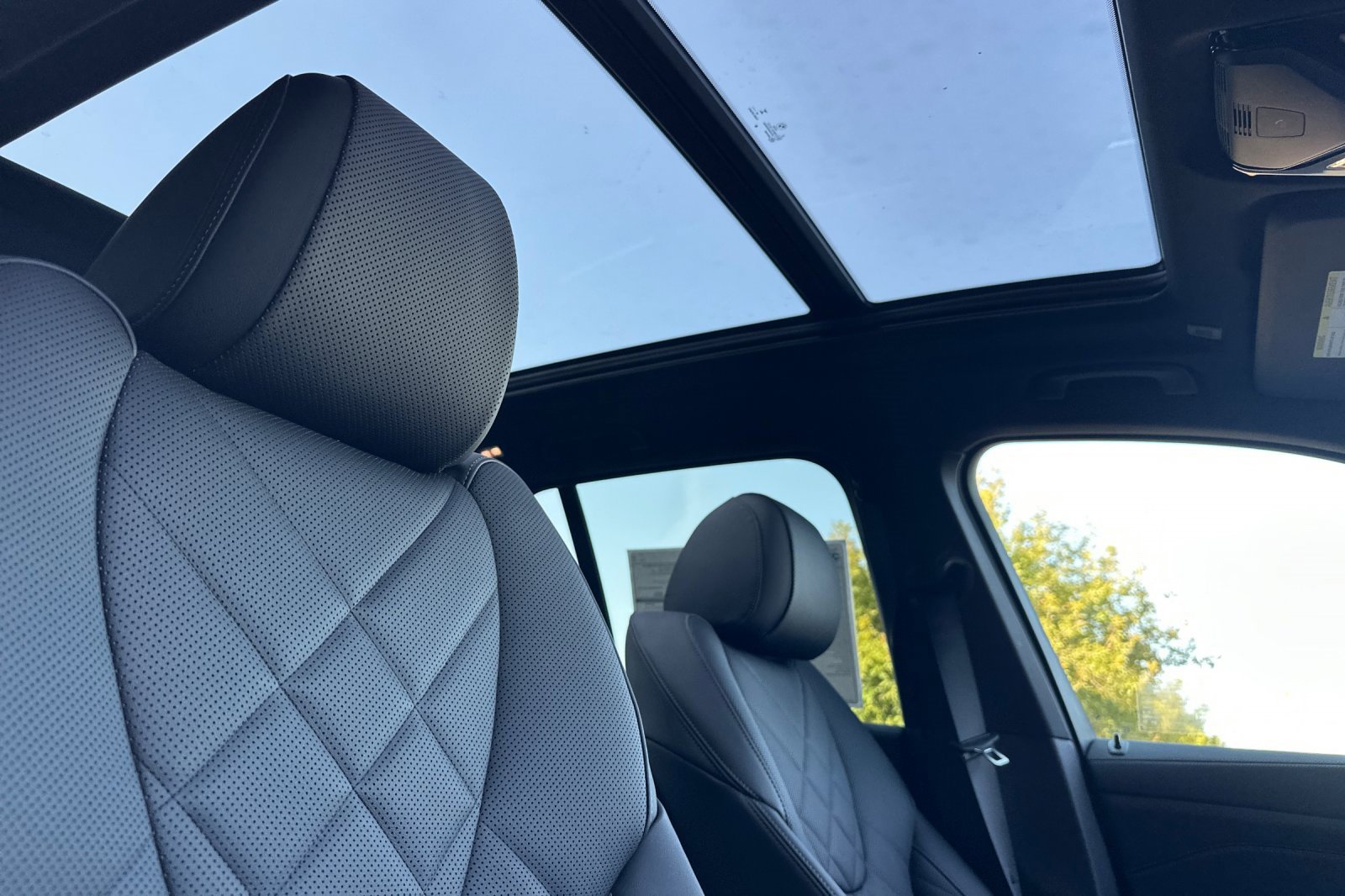 New 2026 BMW X5 xDrive40i w/ Premium Package image 14