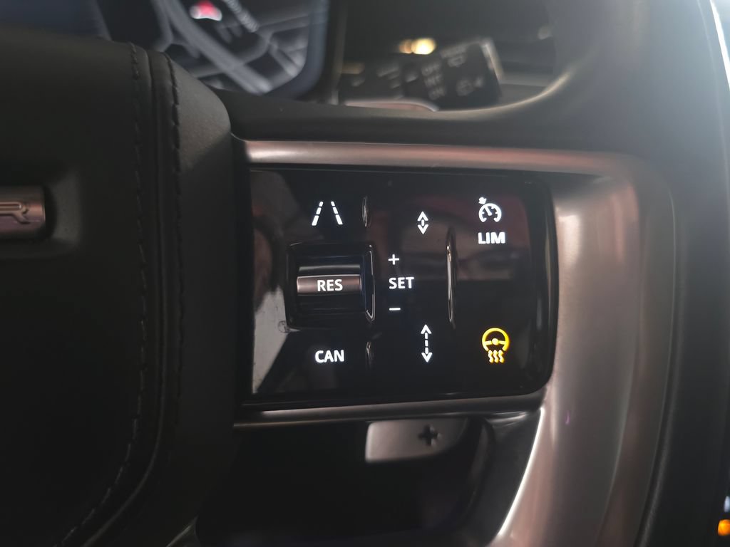 Certified 2023 Land Rover Range Rover SE AWD/4WD image 17