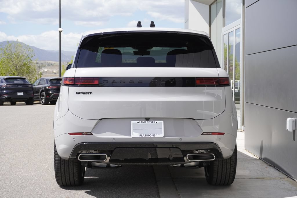 New 2026 Land Rover Range Rover Sport Dynamic SE AWD/4WD image 5