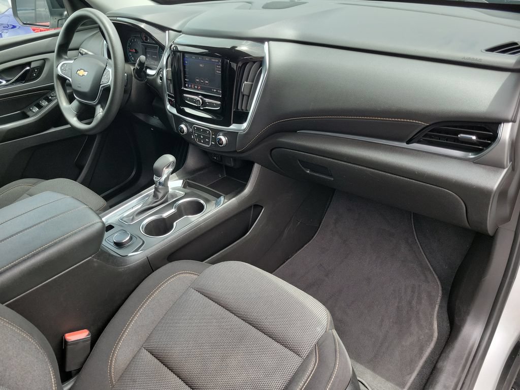 Used 2021 Chevrolet Traverse LS FWD image 39