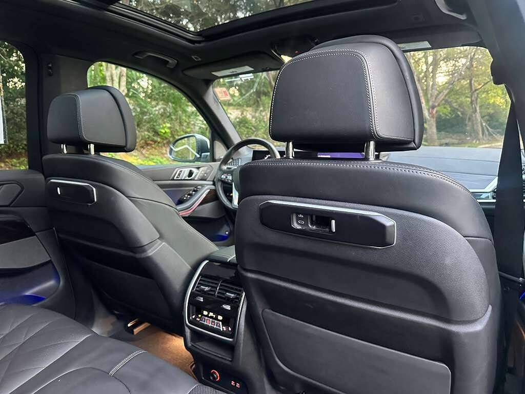 Used 2024 BMW X5 xDrive50e AWD/4WD image 21