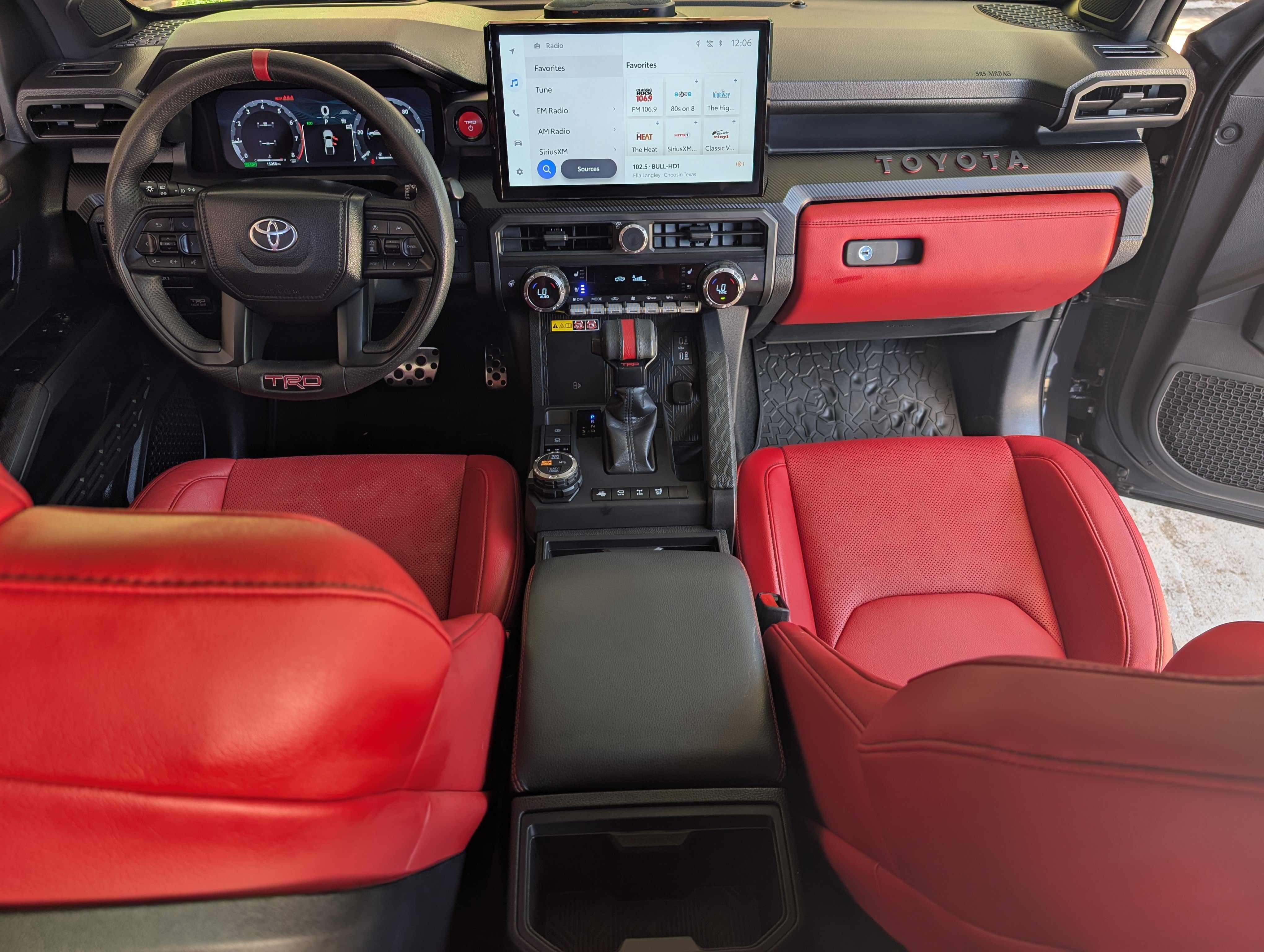 Used 2024 Toyota Tacoma TRD Pro AWD/4WD image 23