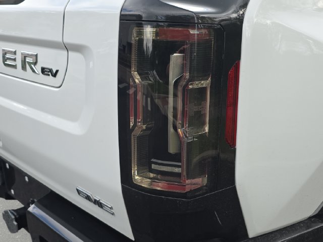 Used 2022 GMC Hummer EV Edition 1 w/ LPO, Illumination Package AWD/4WD image 36
