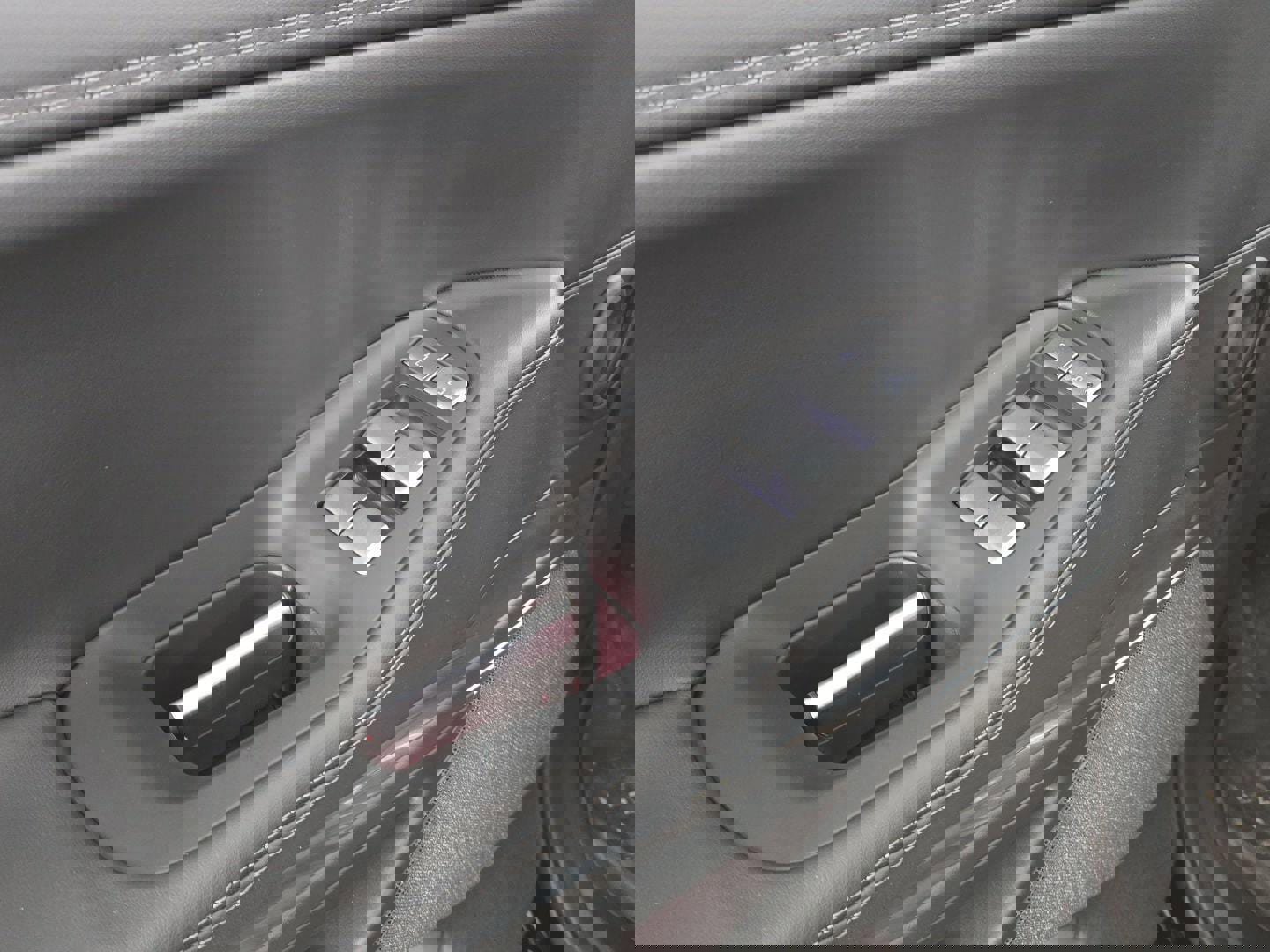 New 2025 Lincoln Navigator L Reserve w/ Jet Appearance Package image 13