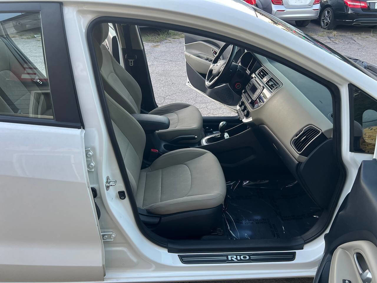 Used 2016 Kia Rio EX image 18