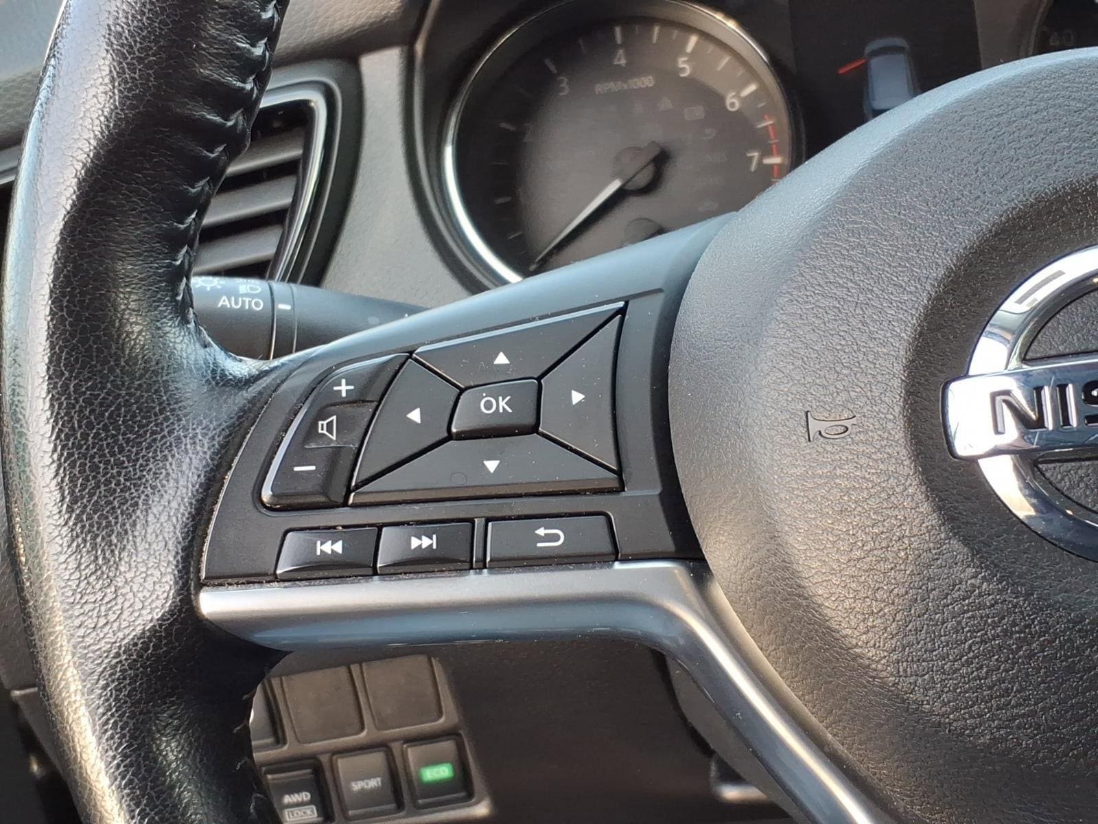 Used 2022 Nissan Rogue Sport SL AWD/4WD image 14