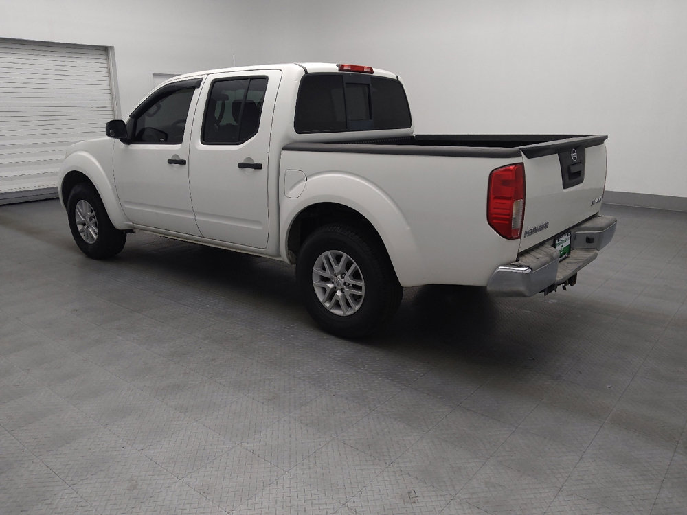 Used 2016 Nissan Frontier SV image 3