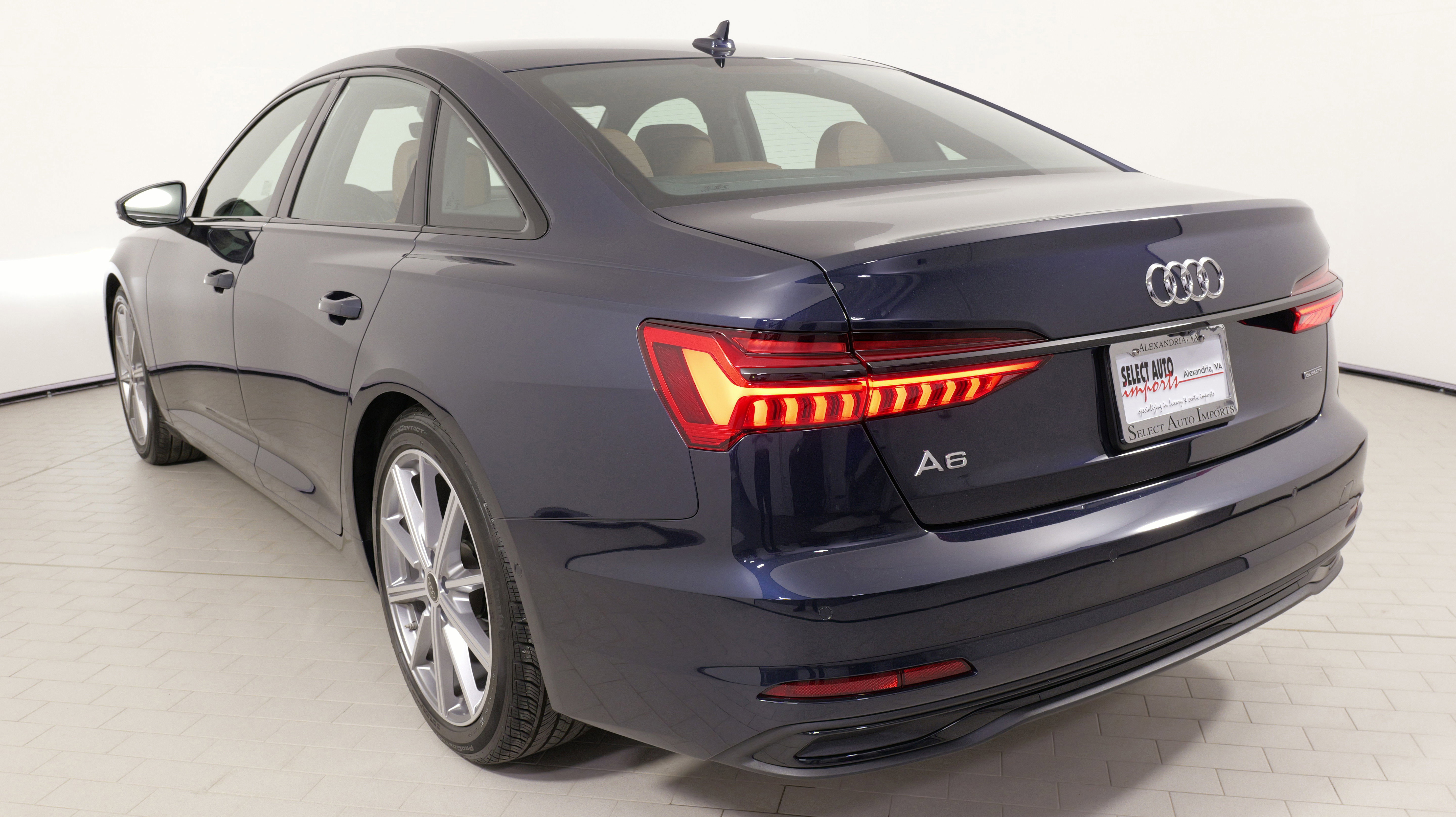 Used 2025 Audi A6 2.0T Premium image 13