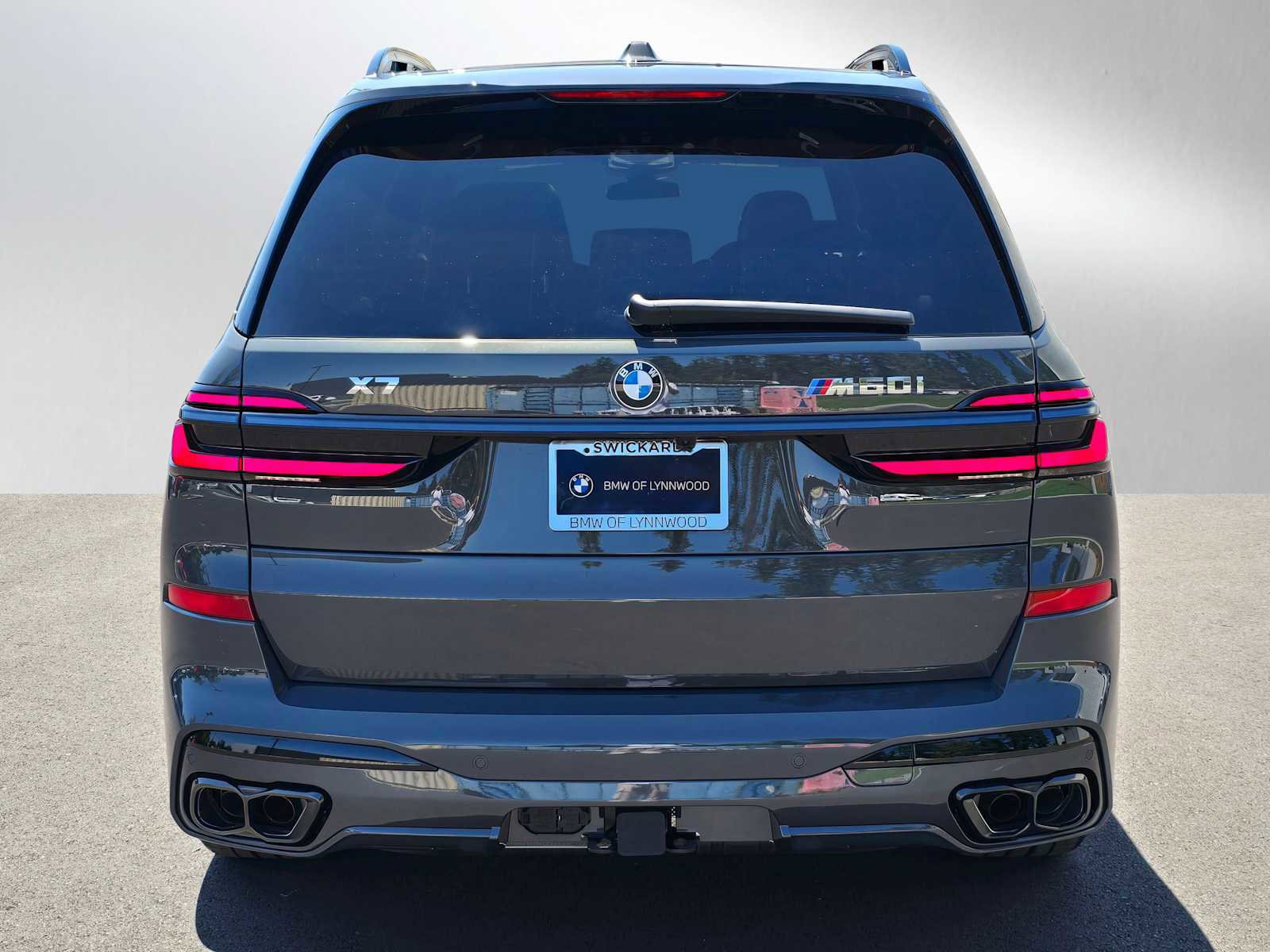 New 2026 BMW X7 M60i image 4
