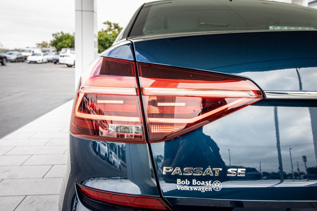 Used 2018 Volkswagen Passat 2.0T SE image 14