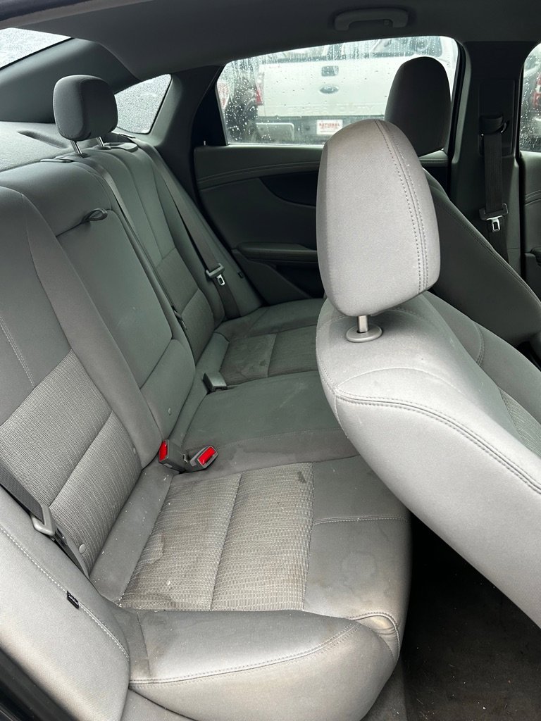 Used 2015 Chevrolet Impala LS w/ LS Convenience Package image 13