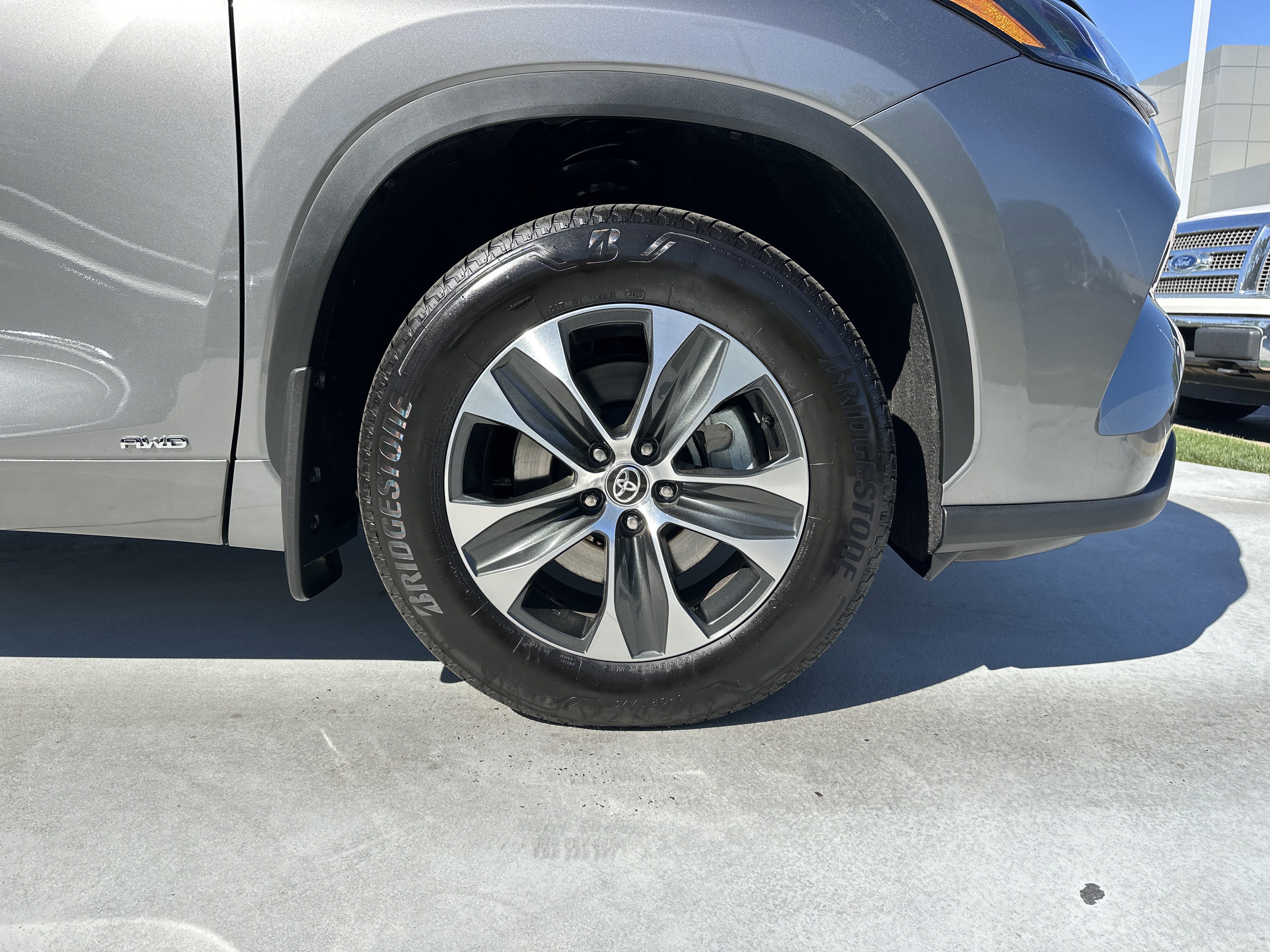 Certified 2026 Toyota Highlander XLE image 13