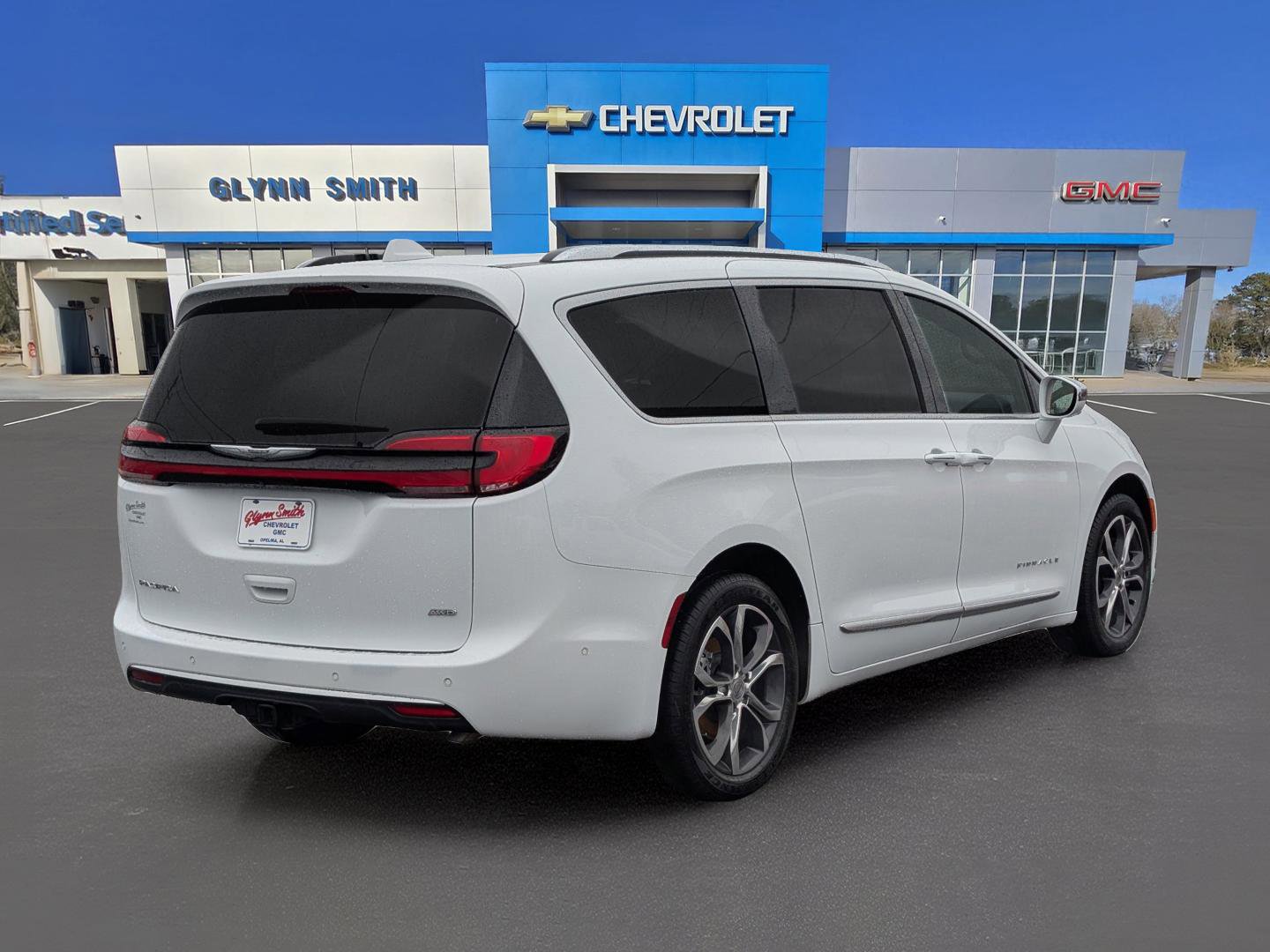 Used 2022 Chrysler Pacifica Pinnacle AWD/4WD image 8