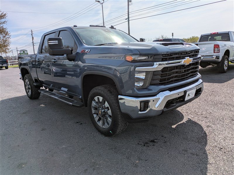 Used 2025 Chevrolet Silverado 2500 LT w/ All Star Edition AWD/4WD image 9
