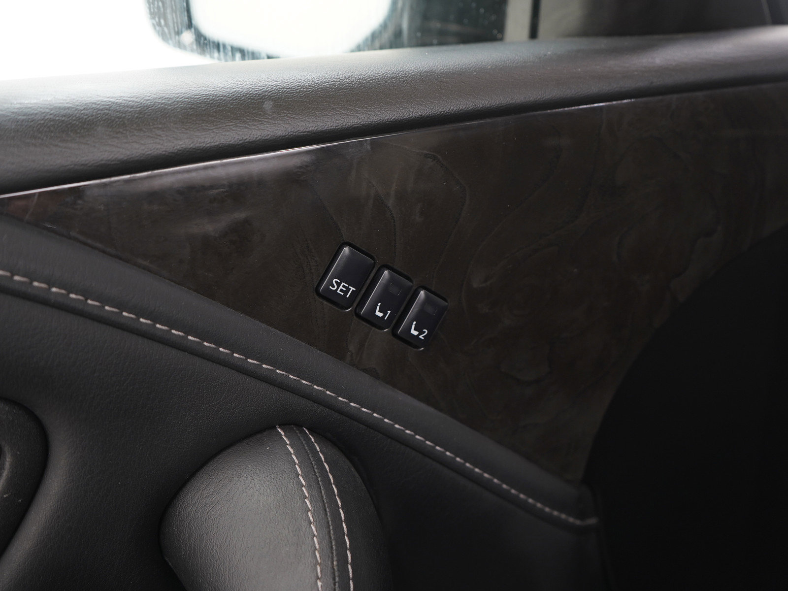 Used 2022 INFINITI QX80 Luxe image 28