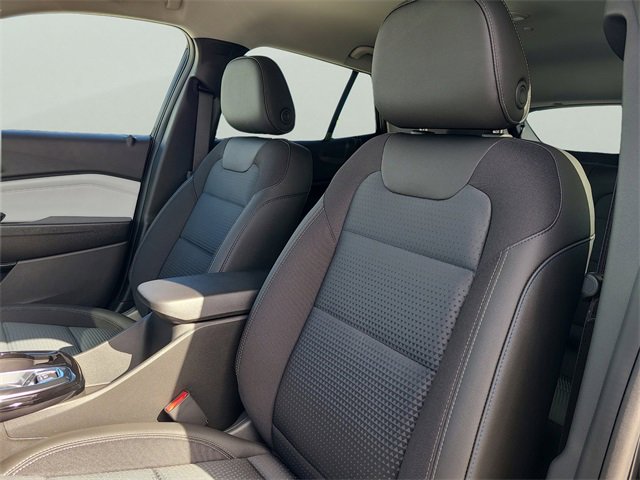 New 2026 Chevrolet Trax LT w/ Driver Confidence Package image 16