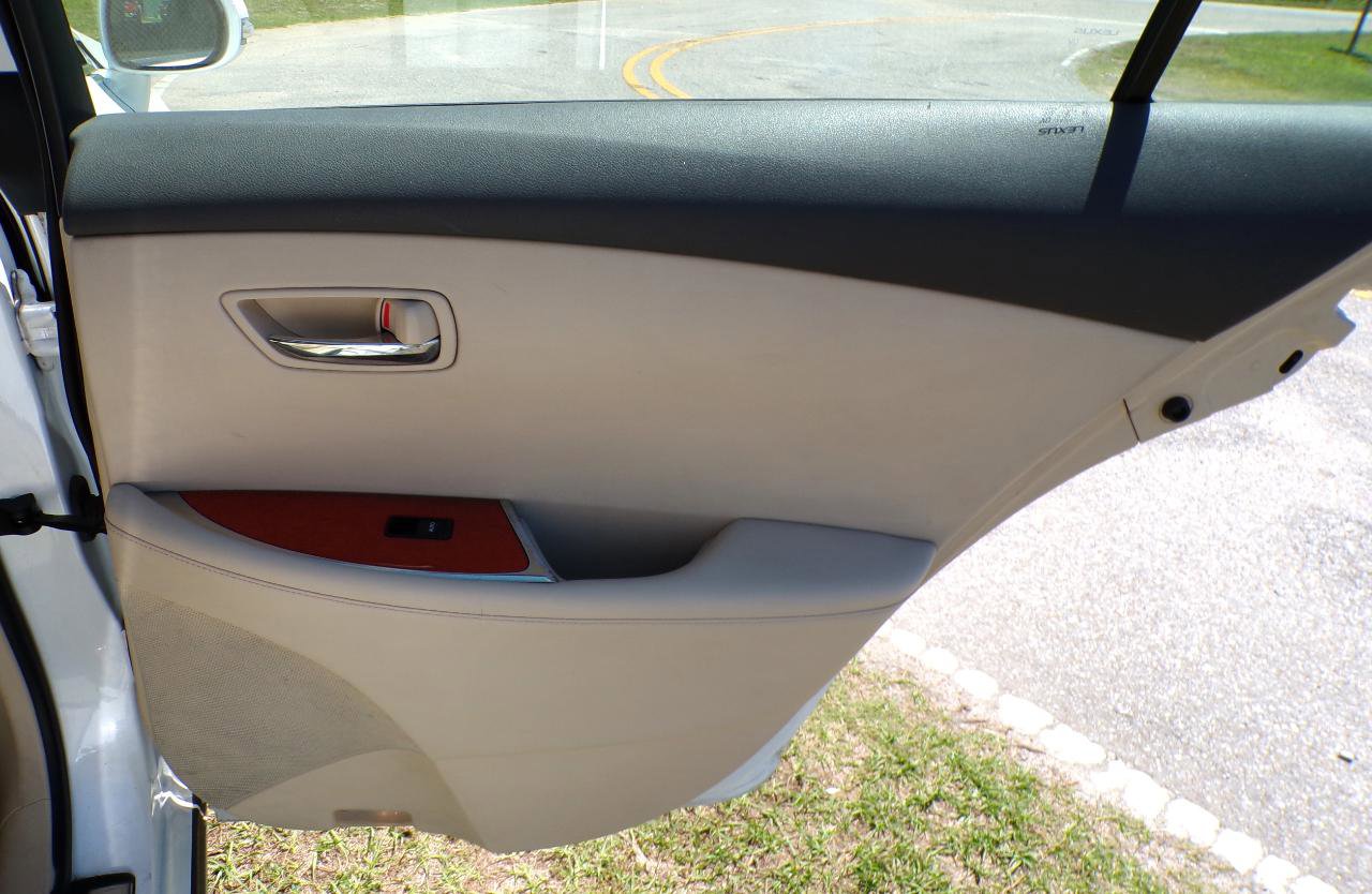 Used 2011 Lexus ES 350 FWD image 26
