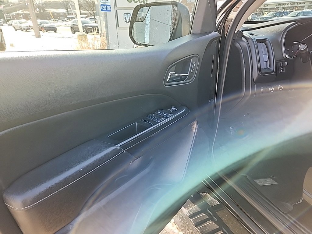 Used 2017 GMC Canyon SLT w/ Driver Alert Package image 14