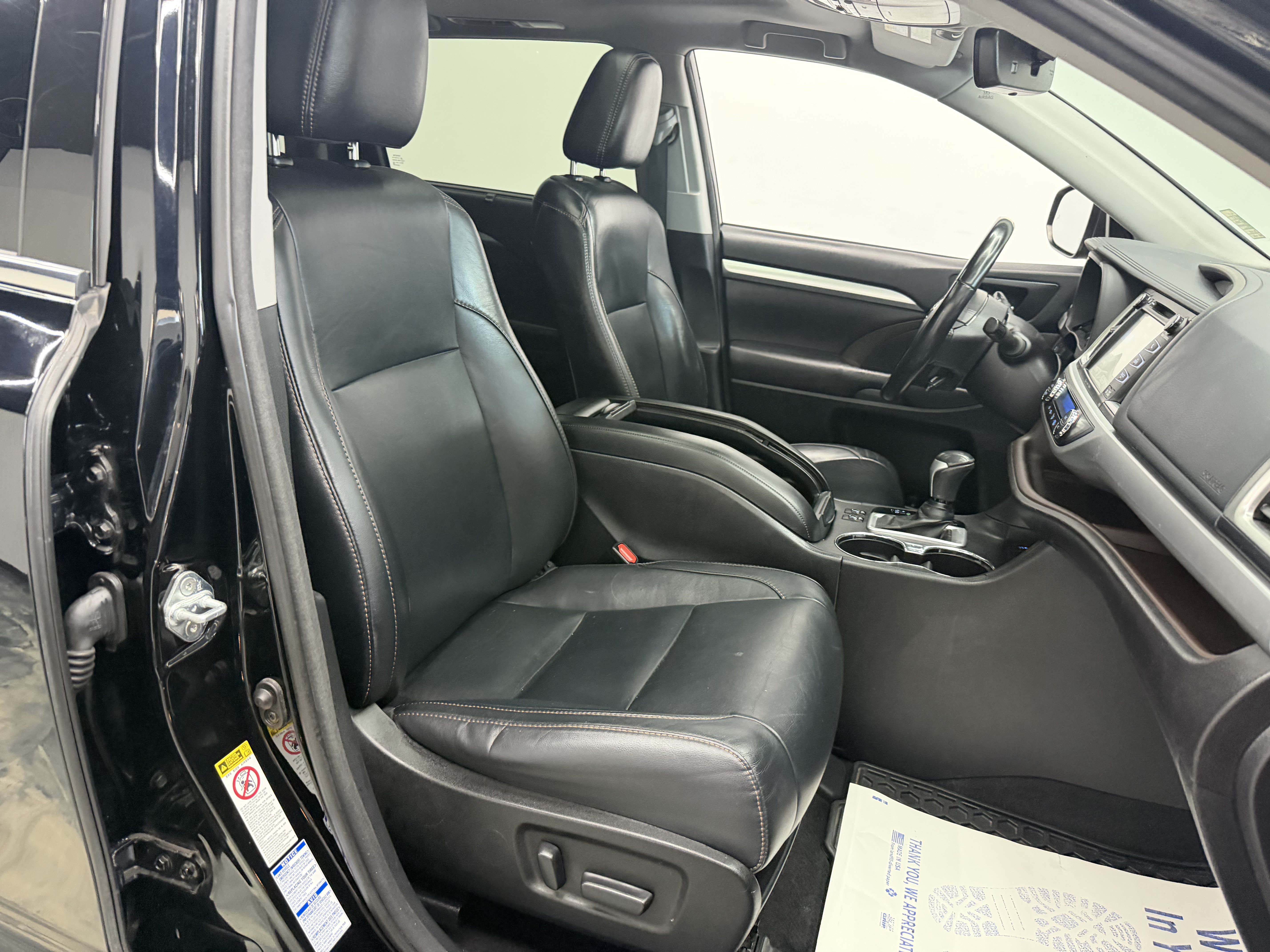 Used 2017 Toyota Highlander XLE AWD/4WD image 20