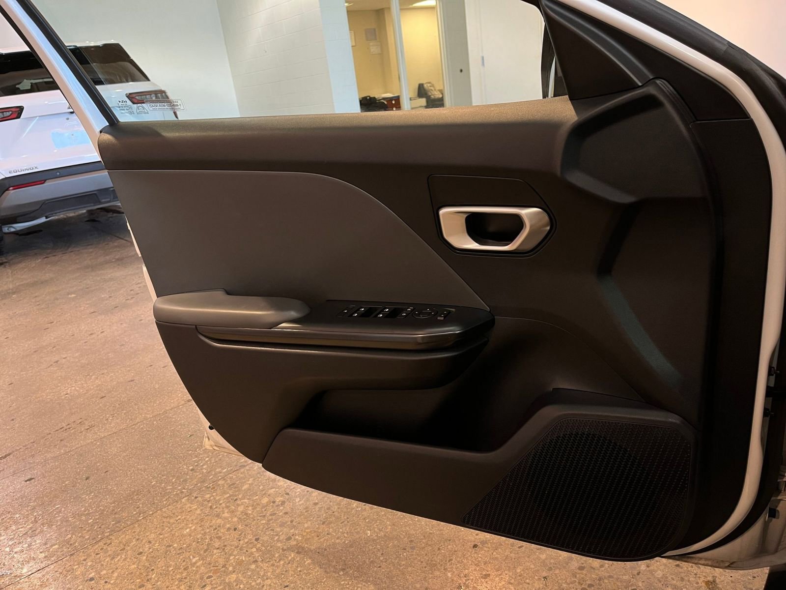 Used 2025 Kia K4 LXS image 18