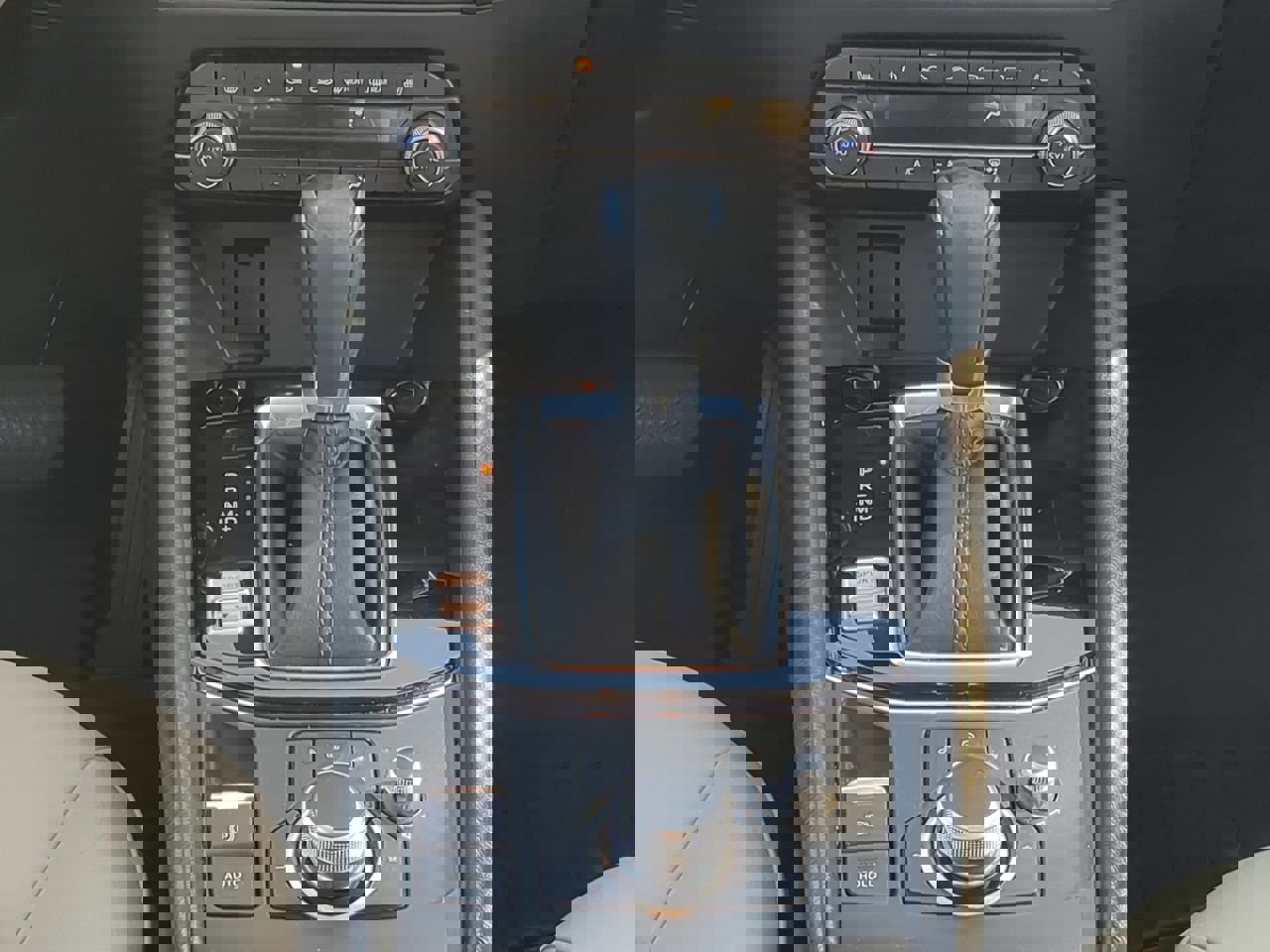 Used 2021 MAZDA CX-5 Touring image 17