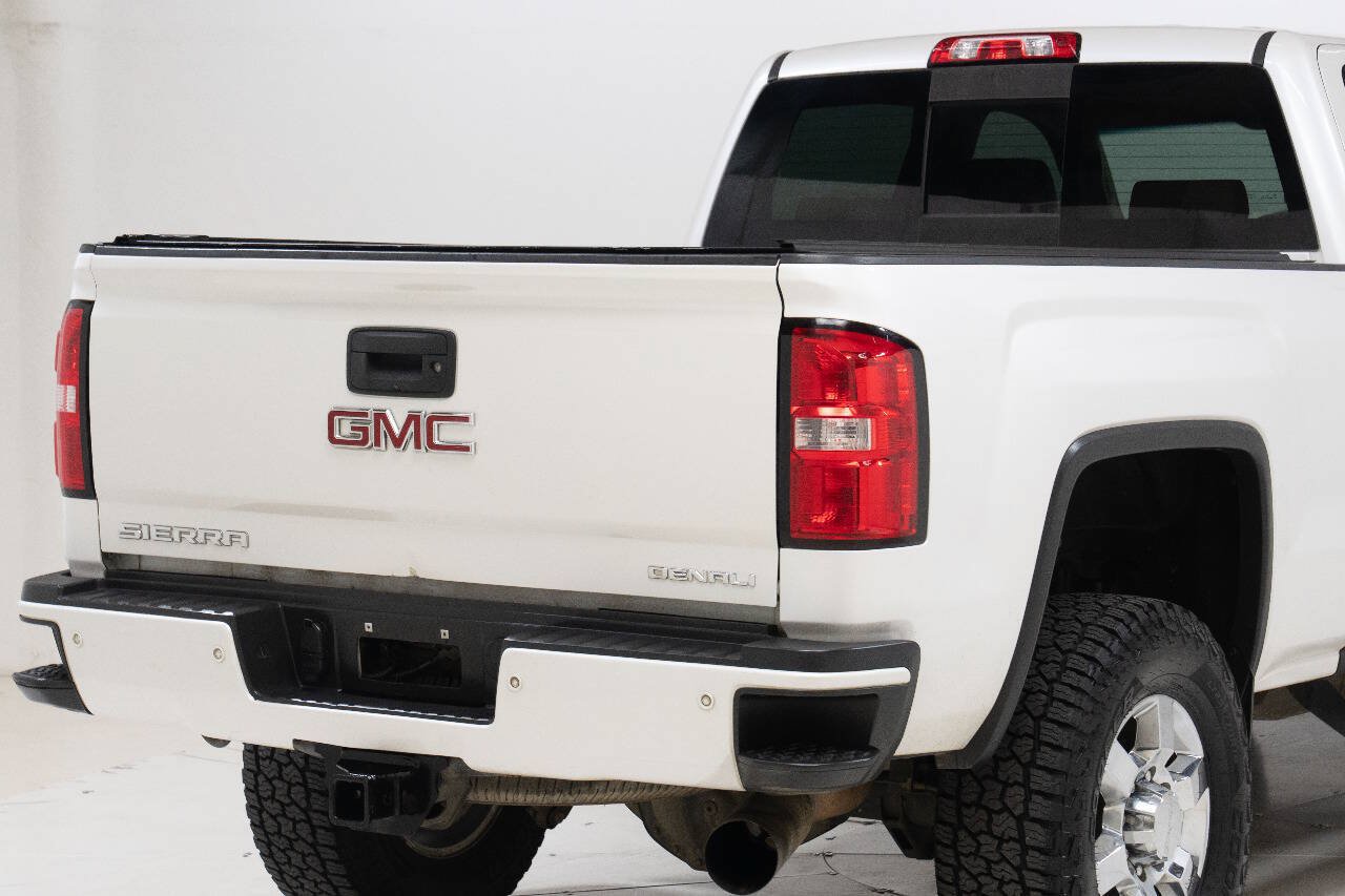 Used 2018 GMC Sierra 3500 Denali w/ Duramax Plus Package AWD/4WD image 13