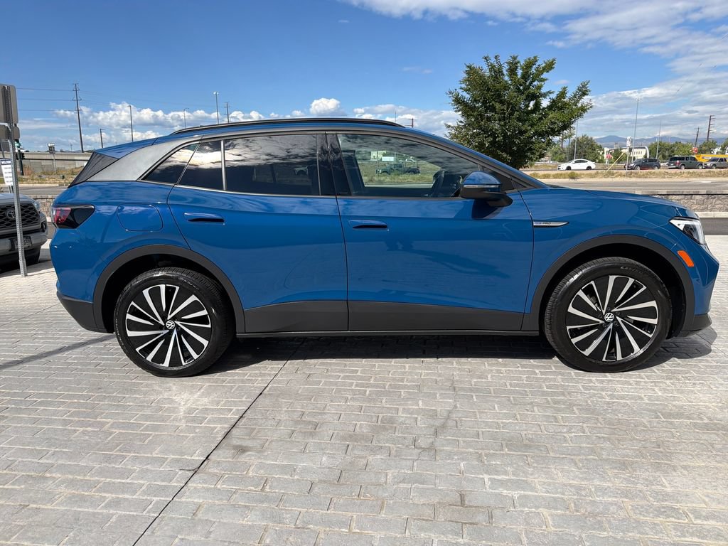Certified 2025 Volkswagen ID.4 Pro AWD/4WD image 8