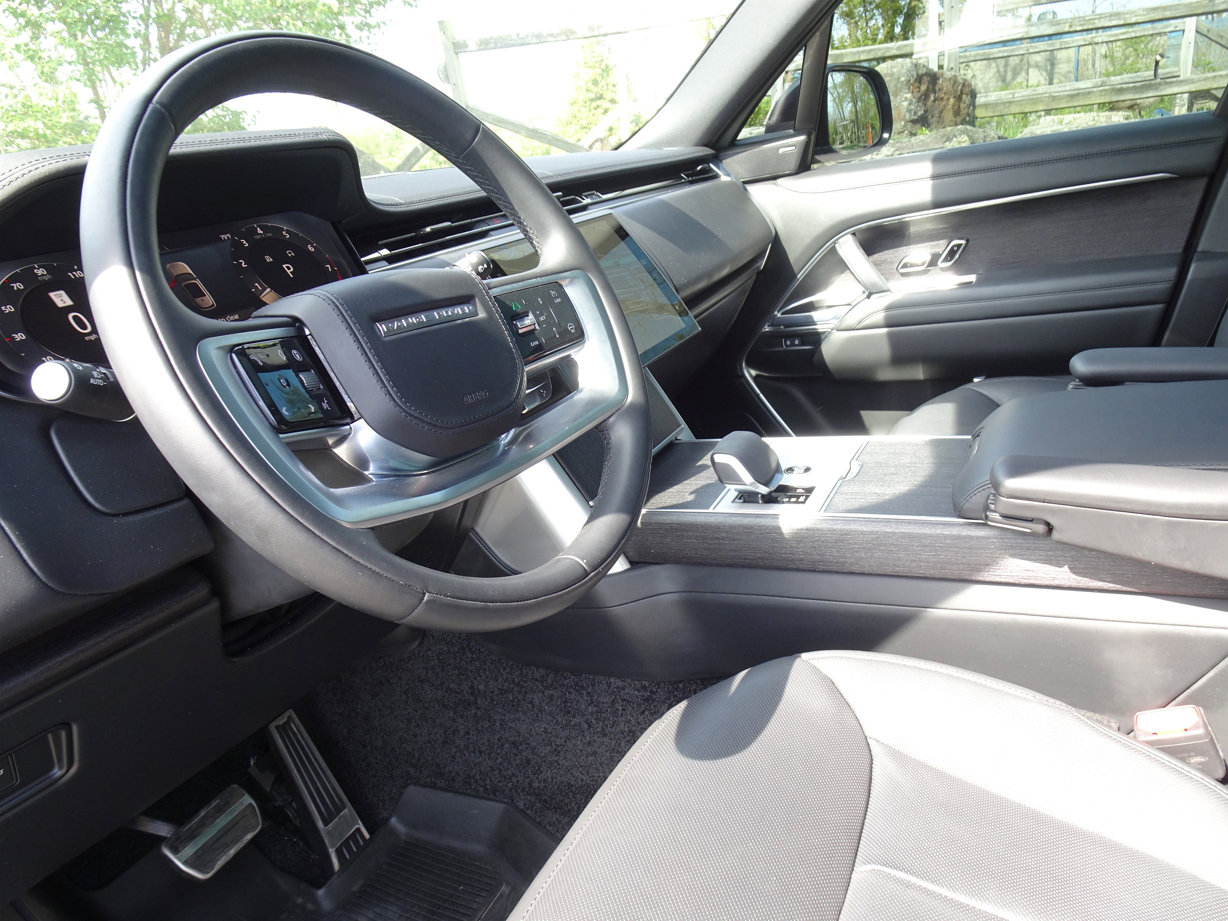 Certified 2024 Land Rover Range Rover SE AWD/4WD image 16