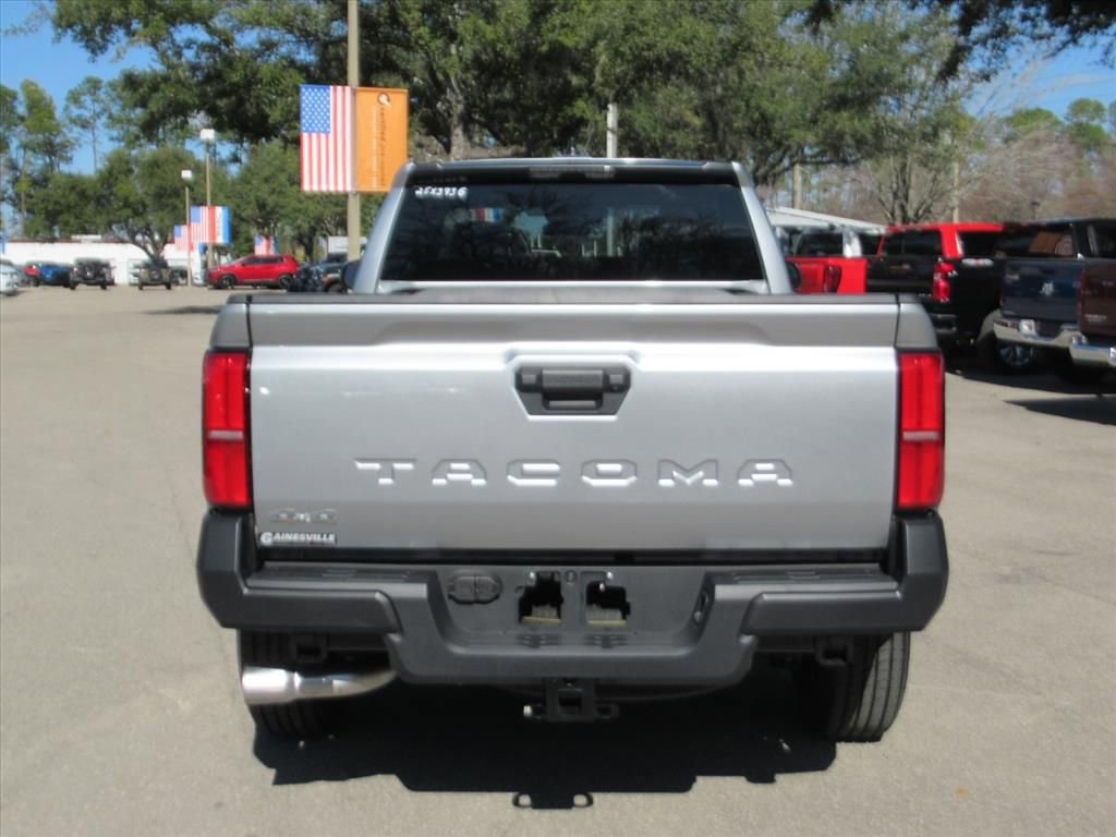 Used 2025 Toyota Tacoma SR w/ Towing Package AWD/4WD image 5