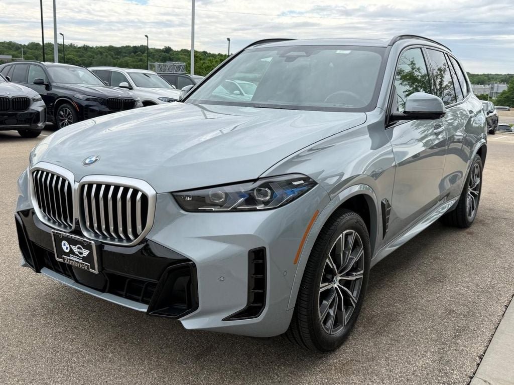 Certified 2024 BMW X5 xDrive40i w/ M Sport Package AWD/4WD image 9