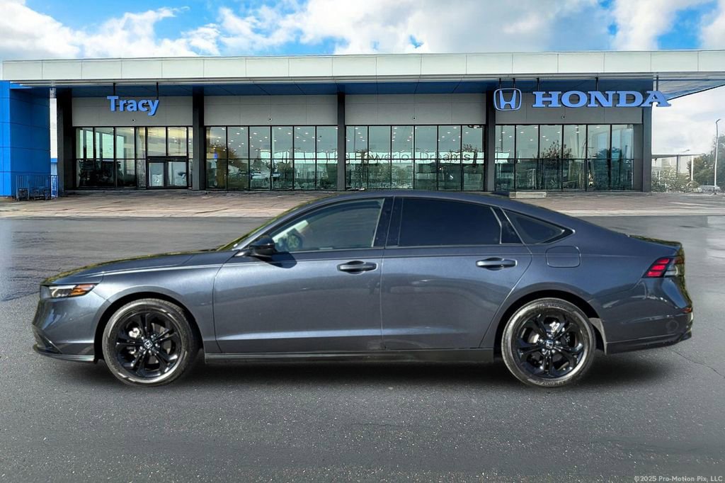 Certified 2025 Honda Accord SE image 11