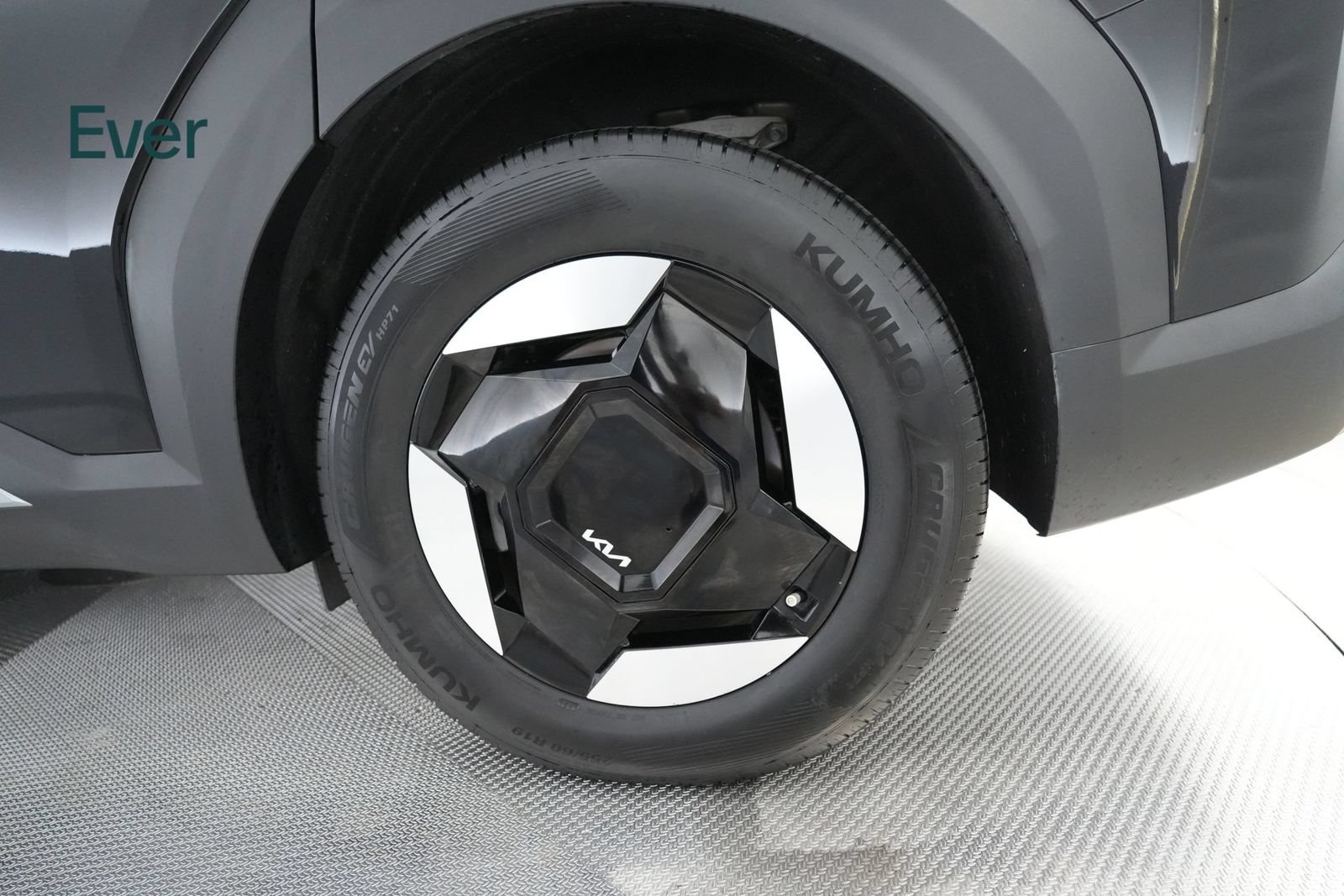 Used 2024 Kia EV9 Light Long Range RWD image 21
