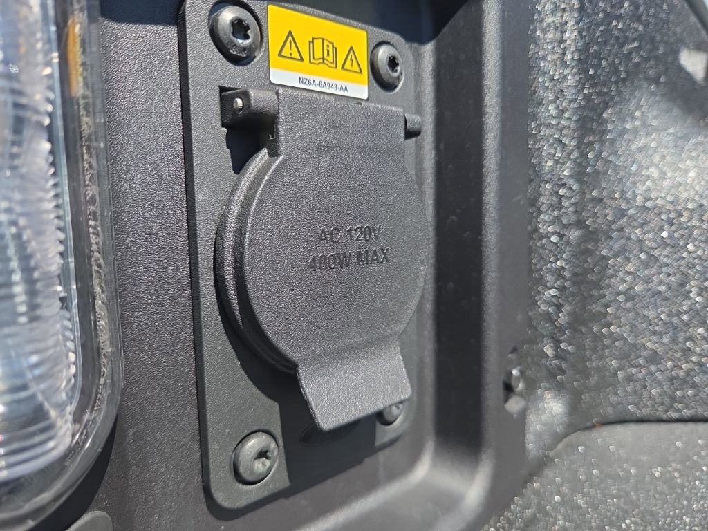 Used 2025 Ford Maverick Tremor image 10