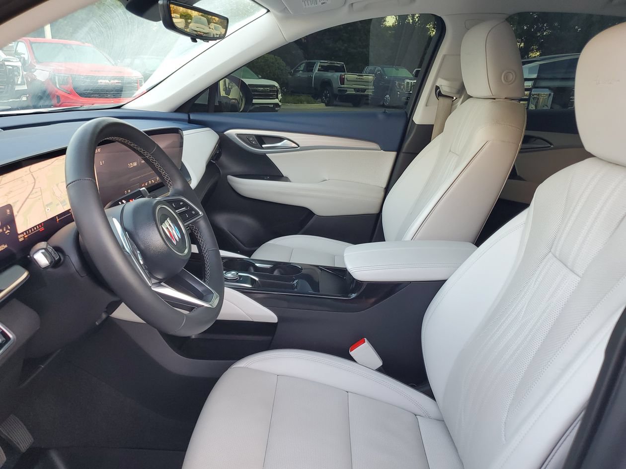 Used 2026 Buick Envision Avenir AWD/4WD image 18