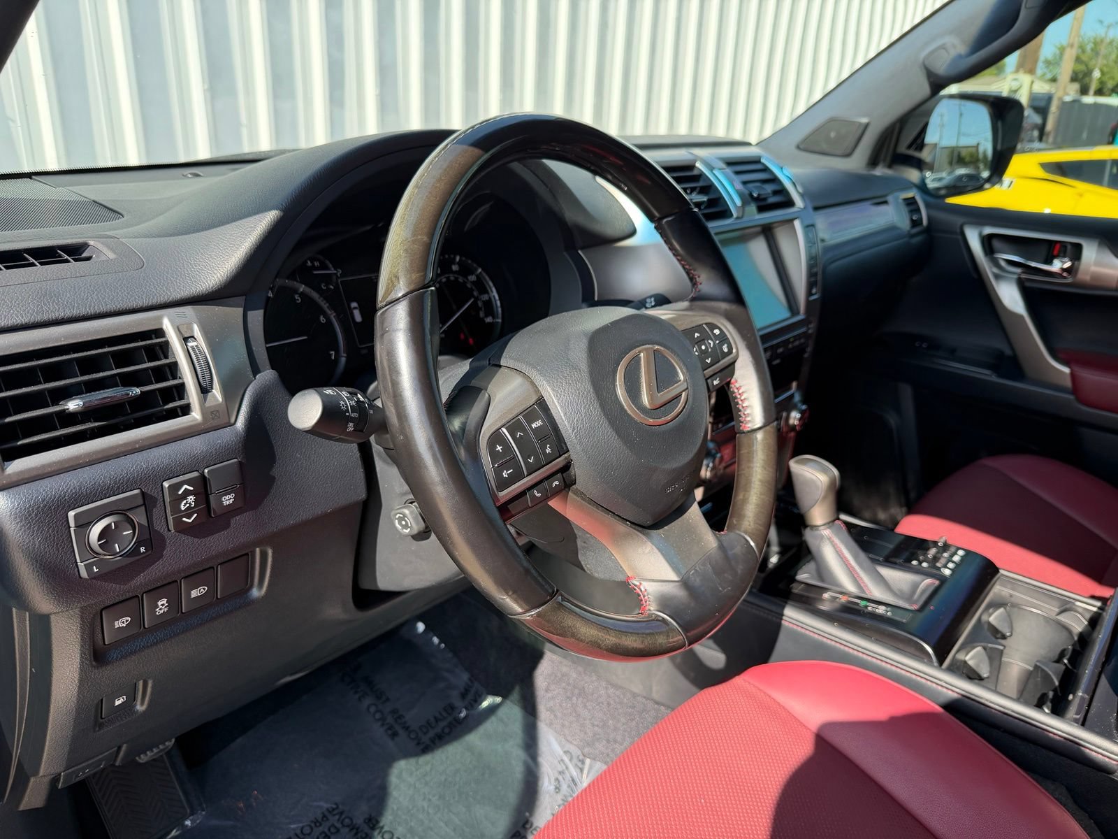 Used 2020 Lexus GX 460 Premium w/ Premium Package AWD/4WD image 18