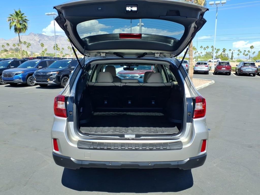 Used 2017 Subaru Outback 3.6R Limited AWD/4WD image 15