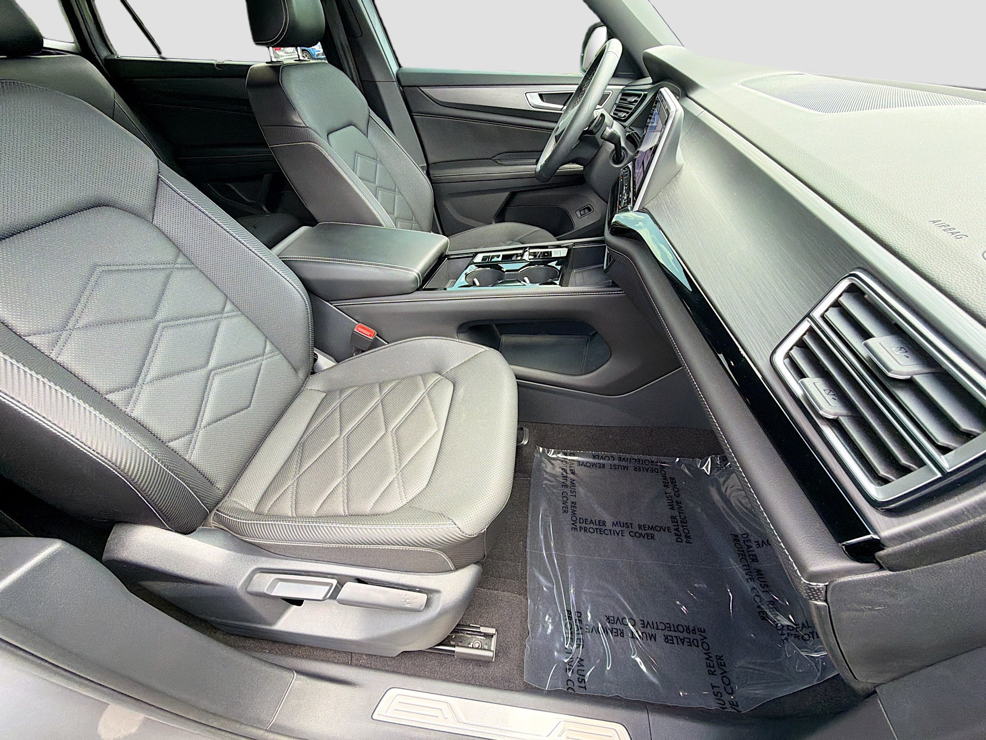 Used 2024 Volkswagen Atlas Cross Sport SE w/ Panoramic Sunroof Package AWD/4WD image 14
