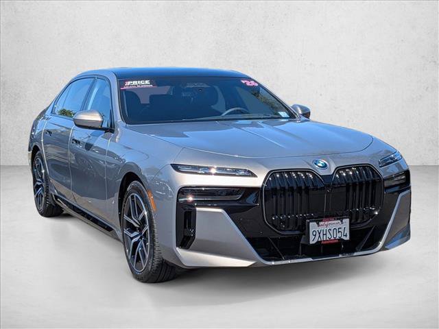 Used 2026 BMW i7 xDrive60 AWD/4WD image 3