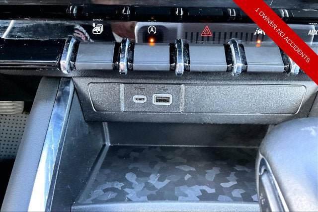 Used 2023 GMC Canyon AT4 w/ Technology Package AWD/4WD image 24