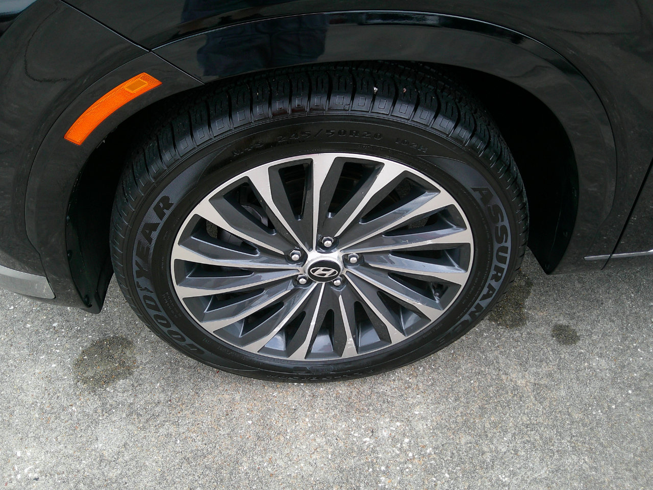 Used 2024 Hyundai Palisade Calligraphy image 7