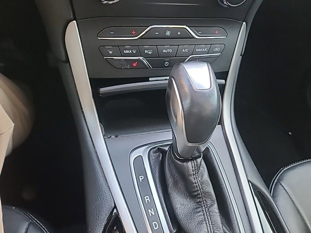 Used 2016 Ford Edge SEL w/ Equipment Group 201A image 34